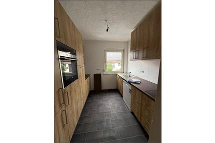 3-Zimmer-Wohnung - Nähe Homburg