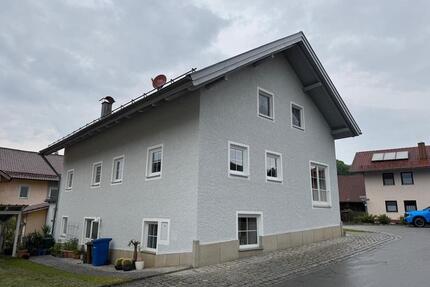 Gepflegtes Zweifamilienhaus in Garham Renditeobjekt! - Hofkirchen