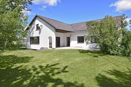 Idyllisch Wohnen: charmanter Bungalow mit großem Potenzial - Vilsbiburg Seyboldsdorf