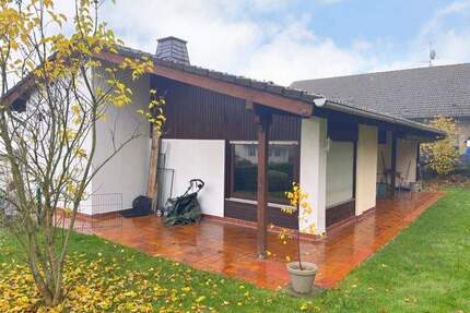 Gemütlicher Bungalow mit schönem Grundstück in ruhiger Lage von Berzhahn