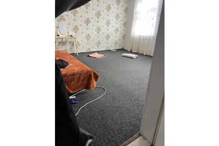 Haus zu verkaufen in Werdau - 75.000,00&nbsp;EUR Kaufpreis, ca.&nbsp; 2,00&nbsp;m&sup2; in Werdau (PLZ: 08412)