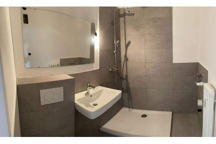 toll geschnittene 4-Zi.-Wohnung mit Balkon in Würzburg - Frauenland