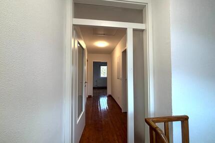 vollständig renovierte gemütliche 2-Zimmer Dachgeschosswohnung - Daun