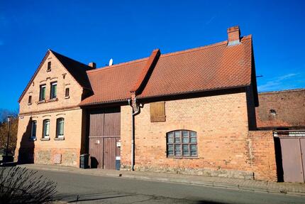 Charmantes Haus mit Schmiede, Scheune und schönem Garten - Arnstein