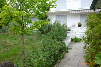 Ruhig gelegene und großzügig geschnittene 4-Zimmer-Wohnung - Eichenau