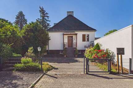 Haus zum Kaufen in Düren 300.000,00 € 95 m²