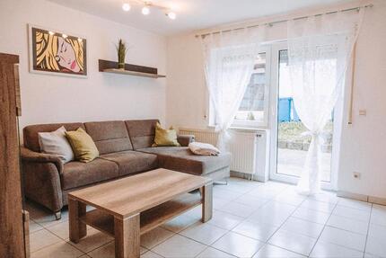 1 Zimmerwohnung mit Terrasse und Außenstellplatz, teilmöbliert - Wehingen
