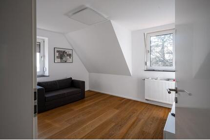 Neu renoviertesanierte 2-ZiWo Küche Bad möbliert Vollausstattung - Kronberg im Taunus