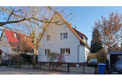 Haus zum Kaufen in Kleinmachnow 775.000,00 € 206 m²