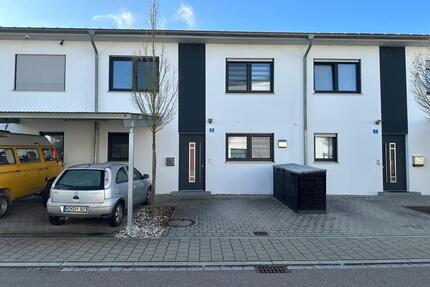 Modernes KfW-55 Reihenmittelhaus (Bj. 2017) in ruhiger Lage mit t - Neustadt an der Donau