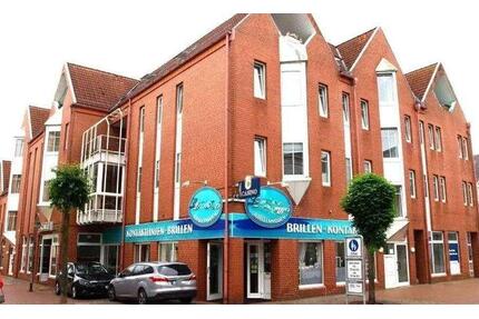 Helle 3-Zimmer-Wohnung mit Balkon, Einbauküche & Tiefgaragenstellplatz in Brake zu vermieten - Brake (Unterweser)