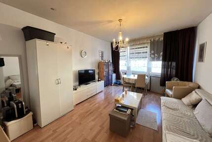 Wohnung zum Kaufen in Düsseldorf 445.000,00 € 145.99 m²