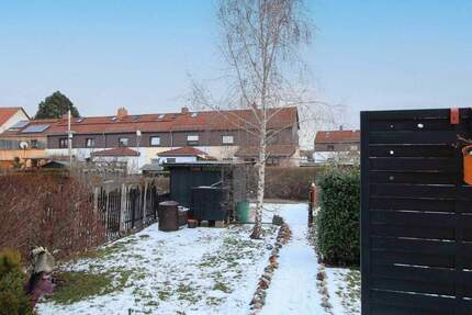Tolles Reihenmittelhaus mit Terrasse und Carport in zentraler Lage - Zwickau Schedewitz