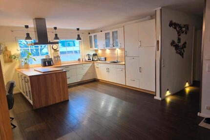 Dachgeschosswohnung zu vermieten in Schwinge - Fredenbeck