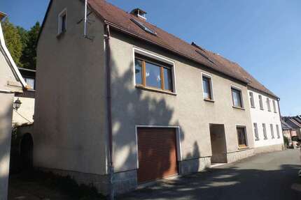 Haus zum Kaufen in Lichtenstein 142.000,00 € 140 m²