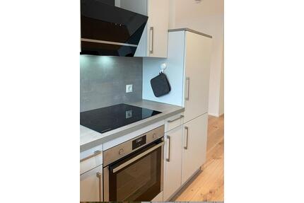 ERSTBEZUG: Helle, moderne 2-Zimmer-Wohnung Balkon, Nähe Meer - Bad Zwischenahn