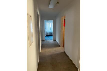 Biete eine 3,5 Zimmer Wohnung an - Albstadt