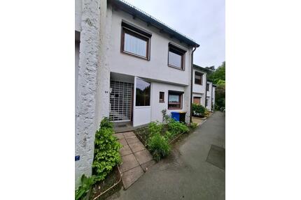 Reihenmittelhaus mit Garage - 276.000,00&nbsp;EUR Kaufpreis, ca.&nbsp; 78,00&nbsp;m&sup2; in Quickborn (PLZ: 25451)