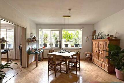 Geräumige 3-Zimmer-Wohnung nahe Marienplatz - Stuttgart Süd