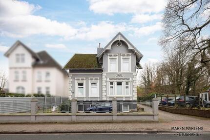 Großzügige Erdgeschosswohnung in stilvoller Stadtvilla - Heidenau