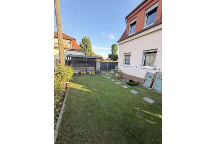 Haus zum Kaufen in Frankfurt am Main 690.000,00 € 200 m²