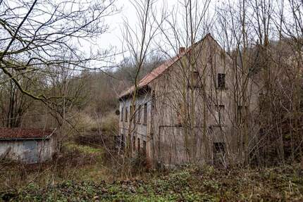Lost Place ............. hauchen Sie diesem Ort neues Leben ein ! - Eisenberg Kursdorf