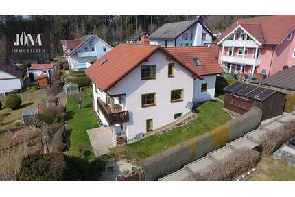 Ruhig gelegenes Einfamilienhaus mit gepflegtem Garten und vielseitigem Nutzungspotenzial - Marktschorgast