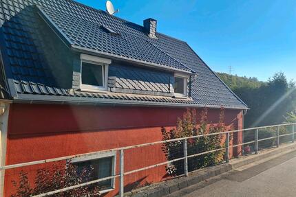 Achtung leerstehendes 2 Familienhaus, Renditeobjekt - Mudersbach