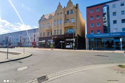 Wohnung zum Mieten in Bitterfeld 595,00 € 99.38 m²