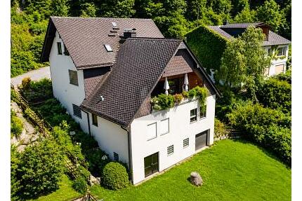 LIFESTYLE- UND MEHRGENERATIONENHAUS - Balduinstein