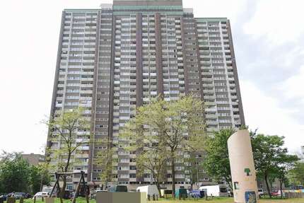 Wohnung zum Kaufen in Köln 125.000,00 € 82.7 m²