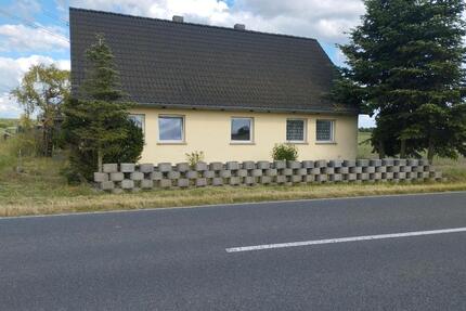 Freistehendes Haus bei Annaburg
