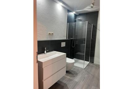 Sanierte 2ZKB Erdgeschosswohnung mit separatem Eingang - Gladenbach