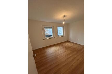 Erstbezug, neu renovierte 4-Zimmer-Wohnung, zentrumsnah - Weiden in der Oberpfalz