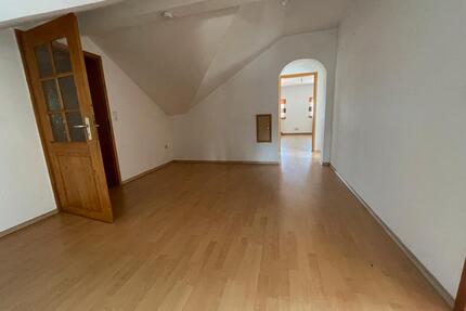 Wohnung in TrashamRuderting - 500,00&nbsp;EUR Kaltmiete, ca.&nbsp; 90,00&nbsp;m&sup2; in Tiefenbach (PLZ: 94113)