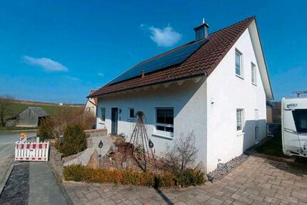Haus zu Verkaufen Energieeffizienzhaus (A): PV-Anlage, Sauna - Waldbrunn