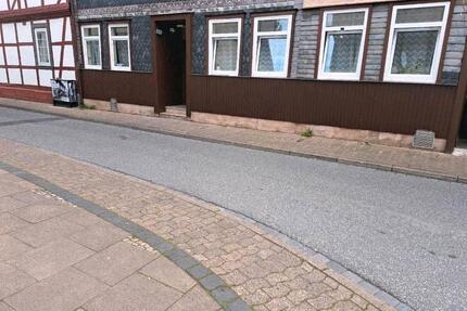Erdgeschoss wohnung - 700,00&nbsp;EUR Kaltmiete, ca.&nbsp; 110,00&nbsp;m&sup2; in Einbeck (PLZ: 37574)