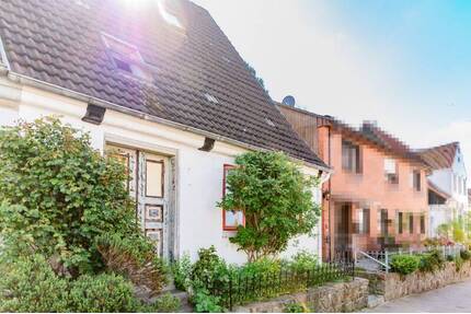 Flensburger Juwel für Visonäre - Denkmalgeschütztes Kapitänshaus mit Hinterhaus in der St. Jürgen Straße