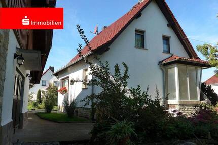 Solides Familienhaus mit großem Garten - viel Platz für Ihre Ideen in Buttstädt