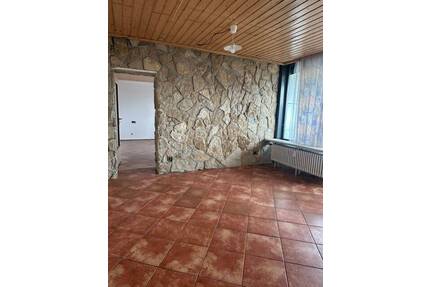 Helle 2 ZKB mit Balkon und Garage - Saarbrücken St Arnual