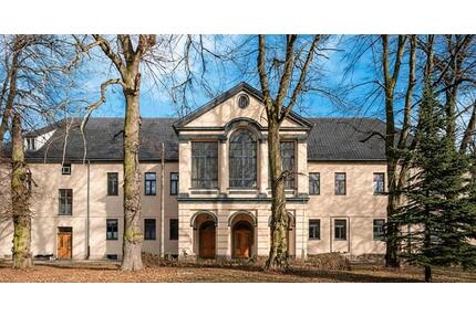 villa Schloß Grundstück - 699.888,00&nbsp;EUR Kaufpreis, ca.&nbsp; 1.000,00&nbsp;m&sup2; in Oschersleben (Bode) (PLZ: 39387)