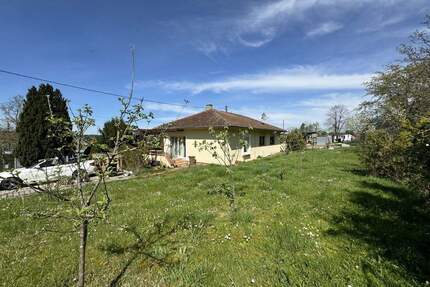 Wohnen im grünen Bungalow in der Gartenlandschaft von Pforzheim Höhenlage der Hachel Allee