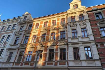 kleine 3- Raumwohnung mit Balkon im Dachgeschoss ! - Görlitz Südstadt