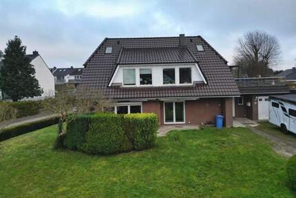 Großzügiges Zweifamilienhaus in Nahe