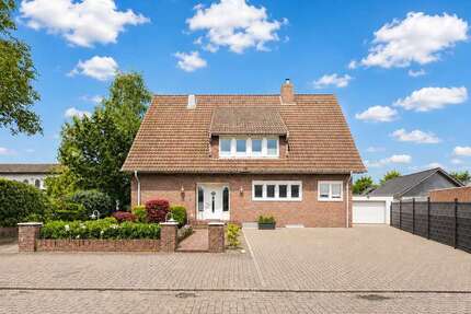 Haus zum Kaufen in Zetel 598.000,00 € 307 m²