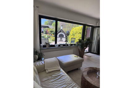 Reiheneckhaus in ruhiger Lage - sofort einziehen, provisionsfrei - Leonberg (Württemberg)