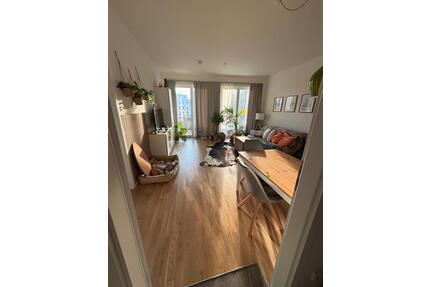 2-Zimmer Wohnung mit großem Balkon, EBK & Aufzug - Berlin Spandau