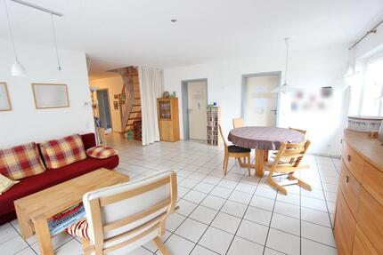 4,5 Zi. Maisonette Neuravensburg: HomeOffice, Balkon & Ofen - Wangen im Allgäu