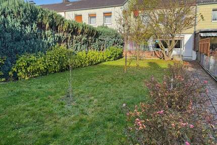Gepflegtes Reihenmittelhaus in ruhiger Lage mit Garten - Burghausen
