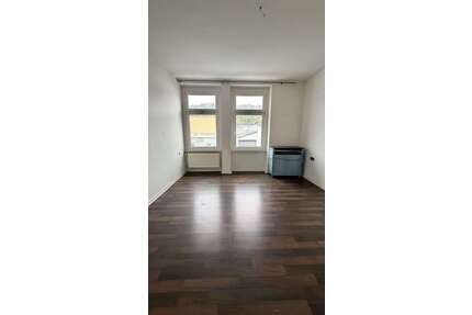 Wohnung zum Mieten in Wuppertal 400,00 € 65 m²